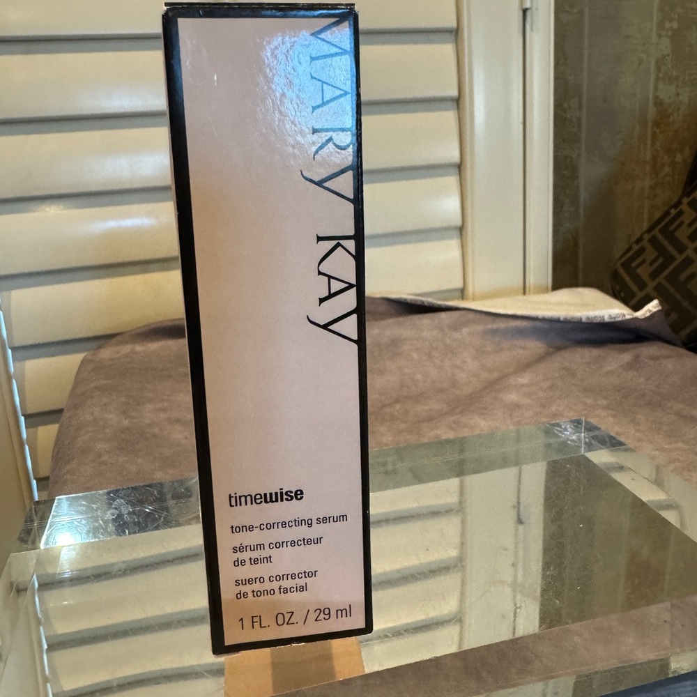 Mary Kay Timewise Tone-Correcting Serum - Cream